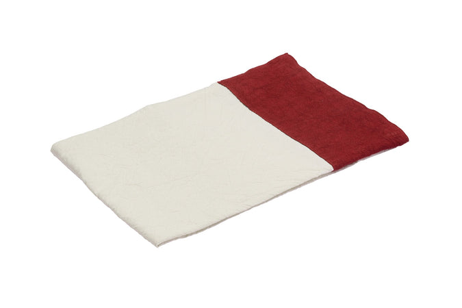 Tovaglia in misto lino con elegante bordo applicato made in italy NATURALE/BORDEAUX