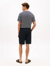Bermuda uomo Tommy Hilfiger Dover Performance blu in nylon stretch MW0MW42724DW5