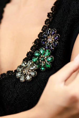 MYA ACCESSORIES | Spilla a fiore con pietre in vetro