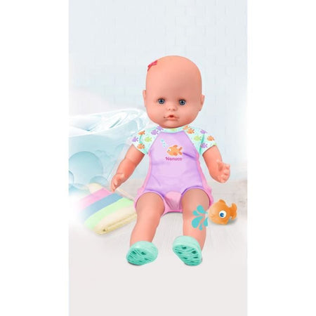 Bambola e il suo pesce - GPTOYS - NENUCO - Il mio primo bagnetto - NFN88 - 35 cm - Dai 10 mesi