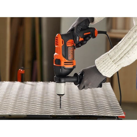 BLACK + DECKER BEH850-QS Trapano a percussione a filo - 850W - 54.400 cps/min - Guida di profondità - Impugnatura laterale