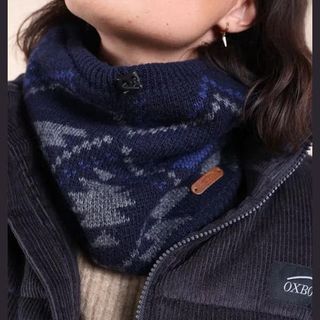 Neckwarm Oxbow Landscape Deep Marine