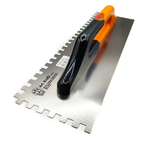 Frattone dentato Tedesco in acciaio a due mani con manico in legno