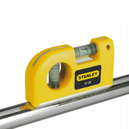 Livella magnetica tascabile a due bolle realizzata in materiale sintetico resistente