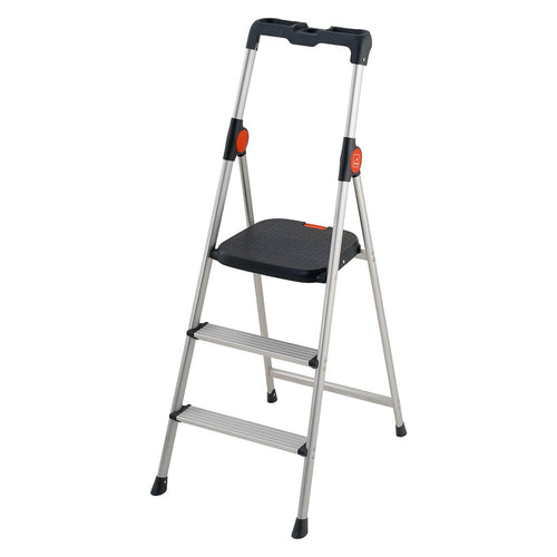 Sgabello Dekorstep realizzato in alluminio anodizzato leggerissimo e piedini antiscivolo