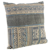 Cuscino tilak realizzato con  rivestimento in cotone lavorato e ricamato a mano e imbottitura in poliestere