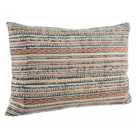 Cuscino tilak realizzato con  rivestimento in cotone lavorato e ricamato a mano e imbottitura in poliestere
