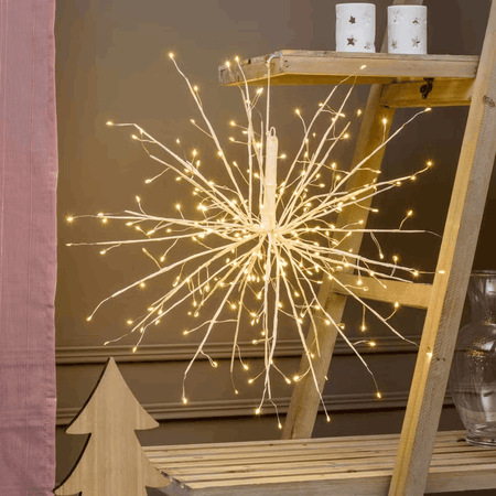 Tiglio bianca, con  microled bianco caldo per decorazioni natalizie