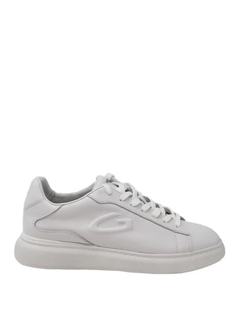 p25-guardiani-agm450003bianco