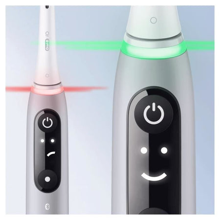 Oral-B iO 6S Spazzolino elettrico connesso Bluetooth grigio, 2 testine, 1 custodia da viaggio