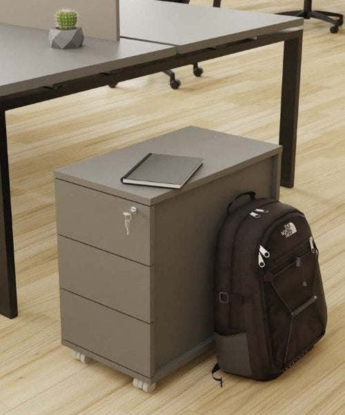 Cassettiera su ruote in melaminico con 3 cassetti cm. 33/45x58x55h