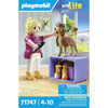 PLAYMOBIL 71747 Toelettatore con barboncino e accessori, My Life, 23 pezzi, dai 4 anni in su