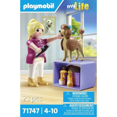 PLAYMOBIL 71747 Toelettatore con barboncino e accessori, My Life, 23 pezzi, dai 4 anni in su