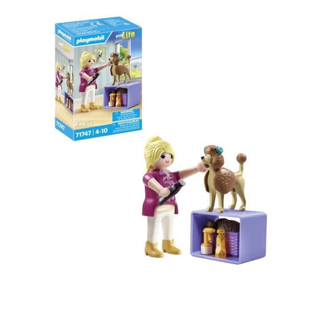 PLAYMOBIL 71747 Toelettatore con barboncino e accessori, My Life, 23 pezzi, dai 4 anni in su