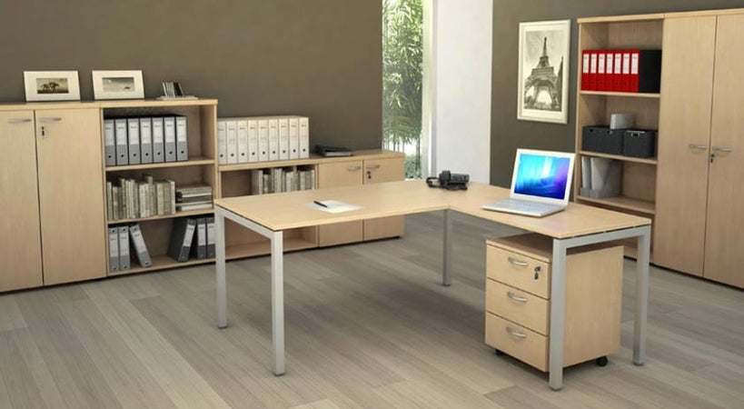 Scrivania in melaminico verniciato con cassettiera per ufficio cm. 180x160x72h