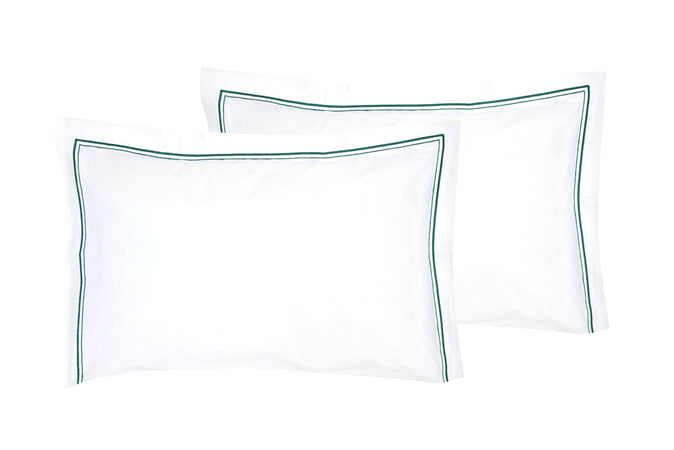 Parure Letto in Percalle di Puro Cotone Bianco con Elegante Ricamo Verde Smeraldo