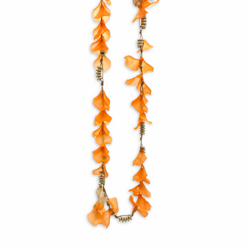 Collana lunga petali resina