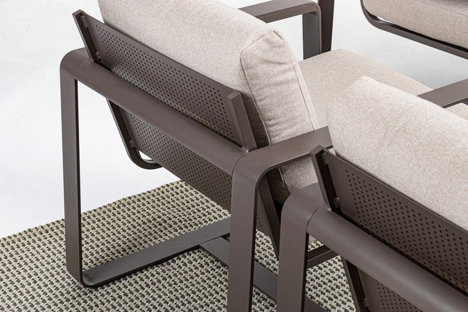 Poltrona "Merrigan" in alluminio verniciato a polvere da giardino e veranda