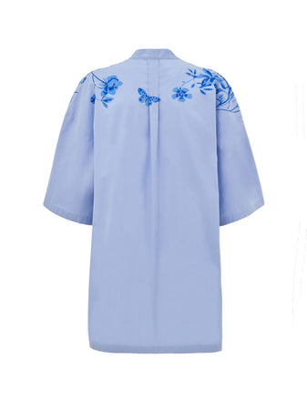 Gucci Camicia Kimono in Popeline di Cotone Azzurra con Stampa Fiori da donna