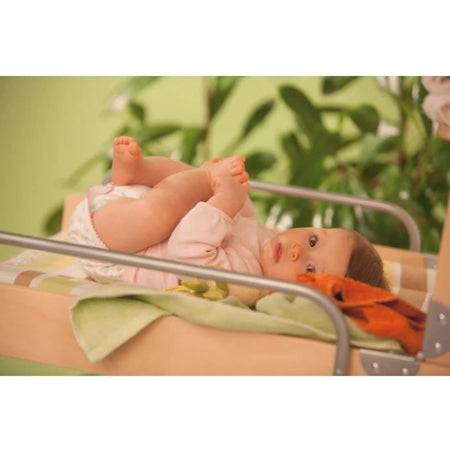 Fasciatoio pieghevole da parete - ROBA - DSCHUNGELBABY - Materasso a righe multicolore incluso - 2 ripiani integrati - Legno naturale