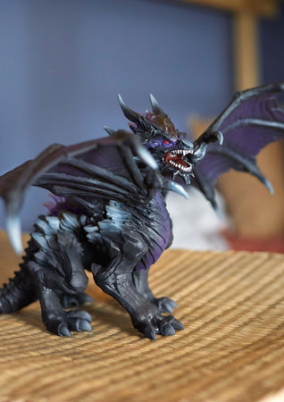 Figura del Drago Oscuro - Drago giocattolo ultra realistico e resistente con ali mobili - Regalo per ragazzi e ragazze dai 7 anni in su