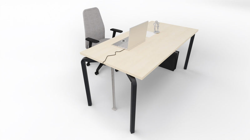 Scrivania per ufficio moderno con struttura in tubolare nero ghisa e piano in vari colori a scelta cm. 160x80x75h