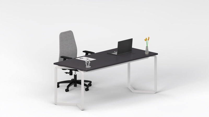 Scrivania operativa moderna con gambe in tubolare metallico colore bianco e piano melaminico cm. 160x80x75h