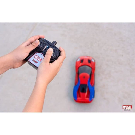 Coche radiocontrol Ford GT Spiderman 1/16 - Simba Dickie Group