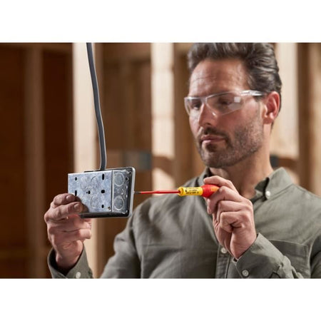 Set di 5 cacciaviti - STANLEY FATMAX - XTHT0-62692 - Slim isolati 1000V - Elettricista + Phillips + Tester