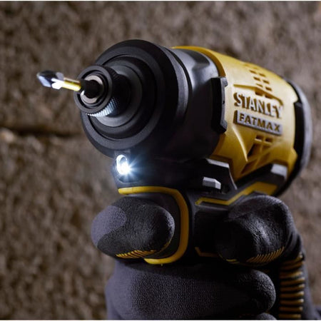 Avvitatore a percussione - STANLEY FATMAX V20 - SFMCF810D2K-QW - 170 Nm Brushless - Litio 18V - 2 Batterie 2Ah