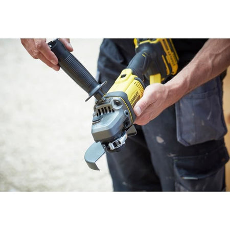 Smerigliatrice 125 mm - Litio 18V - 1 batteria 4Ah - STANLEY FATMAX V20 - SFMCG400M1K-QW