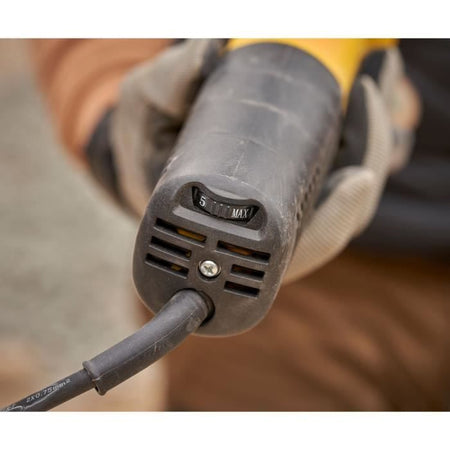 Smerigliatrice angolare 125 mm - 1100 W - 125 mm, 6 velocità da 3000 a 11000 giri/min - STANLEY FATMAX, FMEG225VS-QS