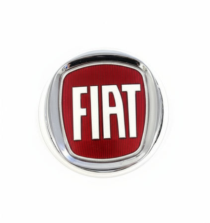 STEMMA LOGO POSTERIORE ROSSO FIAT 500 500L PUNTO PANDA 95MM Fiat 500 dal 2007 Fiat Panda dal 2012 Fiat Punto 188 dal 2005  Fiat Doblò dal 2005 al 2009 Fiat Croma dal 2007 Fiat Sedici dal 2008