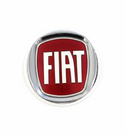 STEMMA LOGO POSTERIORE ROSSO FIAT 500 500L PUNTO PANDA 95MM Fiat 500 dal 2007 Fiat Panda dal 2012 Fiat Punto 188 dal 2005  Fiat Doblò dal 2005 al 2009 Fiat Croma dal 2007 Fiat Sedici dal 2008