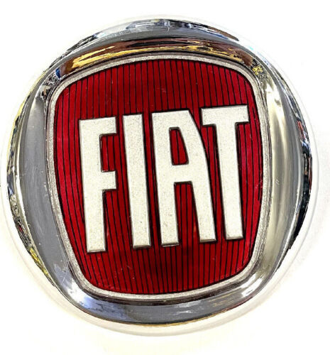 STEMMA LOGO EMBLEMA FREGIO ANTERIORE ROSSO Fiat 500 dal 2007 a giugno 2015 Fiat Panda 169 dal 2003 Fiat Panda 312 da 2012 Fiat Punto 188 dal 2005 Fiat Grande Punto dal 2005 a 2011 Fiat Doblò da 2007 a 2009 Fiat Linea  Fiat Sedici (16)