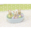 Statuine in miniatura - SYLVANIAN FAMILIES - 5707 - I tre gemelli di Coniglio Creme e accessori da bagno
