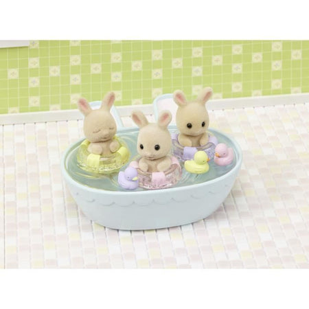 Statuine in miniatura - SYLVANIAN FAMILIES - 5707 - I tre gemelli di Coniglio Creme e accessori da bagno