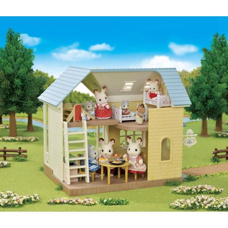 Set il cottage con il box da tetto blu - SYLVANIAN FAMILIES - 5671 - Per bambini dai 5 anni in su - Mobilio incluso