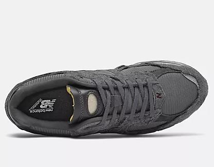Sneakers New Balance M2002 RDB