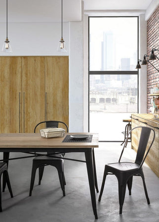 Tavolo Minnesota con gambe in acciaio laminato, piano in legno di olmo