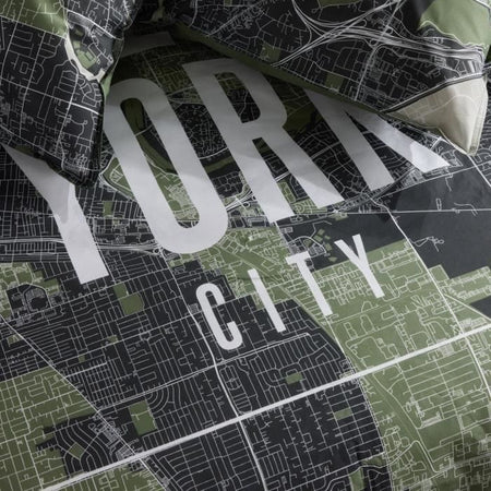 Completo letto - TODAY - JAVA - 2 persone - 240x220 cm - Cotone - Stampa New York - Verde