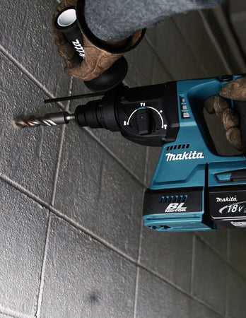 Tassellatore MAKITA DHR242RTJ (2 x 5,0 Ah + DC18RC + MAKPAC 4)