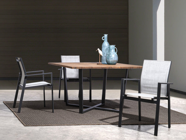 Tavolo quadrato moderno "Helsinki" in acciaio verniciato nero e doghe in legno 130 cm