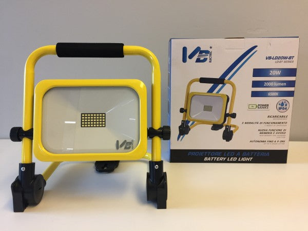 Faro led VB ricaricabile 20W 2000 lumen
20W - 2000 lumen - IP54 - Power Banks - autonomia fino a 9 ore
Cod. VB- LD20W-BT