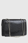 VERDE FASHION | Borsa con patta maculata in vernice