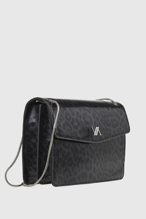 VERDE FASHION | Borsa con patta maculata in vernice