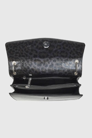 VERDE FASHION | Borsa con patta maculata in vernice