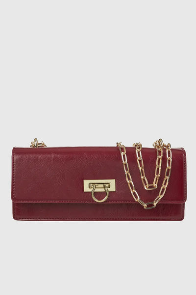 VERDE FASHION | Pochette con patta in ecopelle verniciata