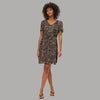 Vestito Corto Vero Moda in Viscosa con Scollo a V e Vita Regolabile