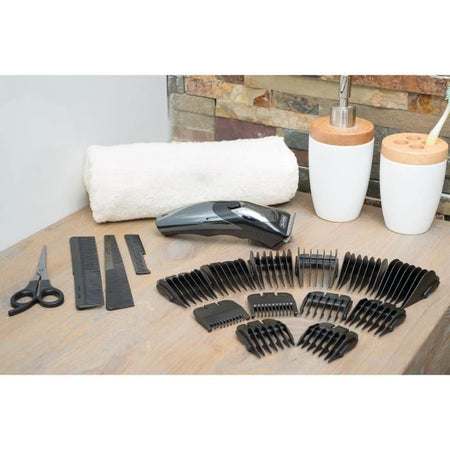 Tagliacapelli e regolabarba - WAHL - HAIRCUT & BEARD - 3,5 W - 10 pettini - Autonomia: 40 min - Nero